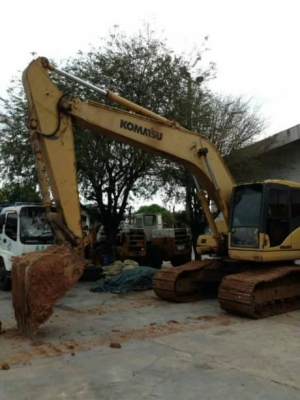 KOMATSU PC200-7