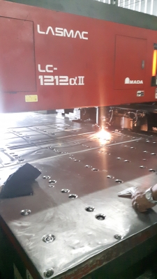 เครื่องตัดเลเซอร์