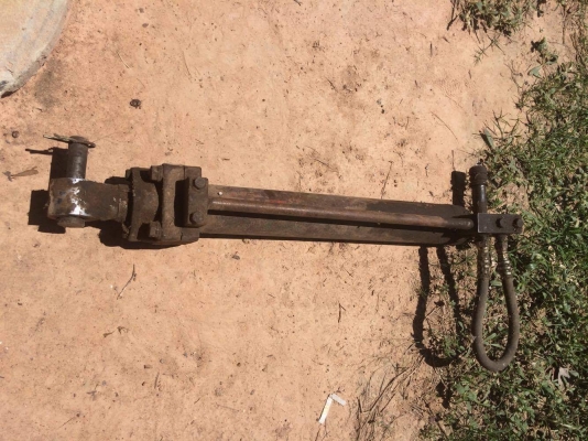 ขายอุปกรณ์ดันหน้า ของจอนเดีย ยาว 2.10เมตร พร้อมกระบอก ปั๊ม