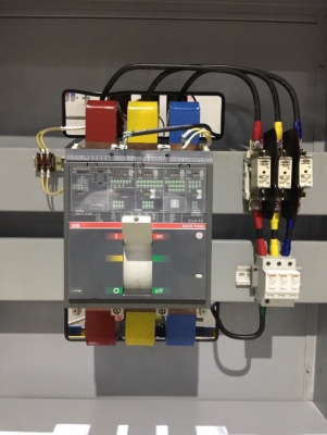 ขายตู้ Mdb Mian breaker Abb 1,000A Tmax T7S 1000 breaker ย่อยของ Abb 5 ตัว สภาพดีพร้อมใช้งาน pipat 098-2641749