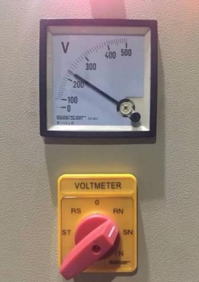 ขายตู้ Mdb Outdoor Mian breaker Abb 1,000A breaker ย่อยของ Abb 7 ตัว สภาพดีพร้อมใช้งาน Pipat 098-2641749