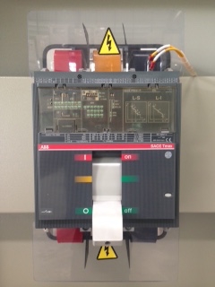 ขายตู้ Mdb Outdoor Mian breaker Abb 1,000A breaker ย่อยของ Abb 7 ตัว สภาพดีพร้อมใช้งาน Pipat 098-2641749