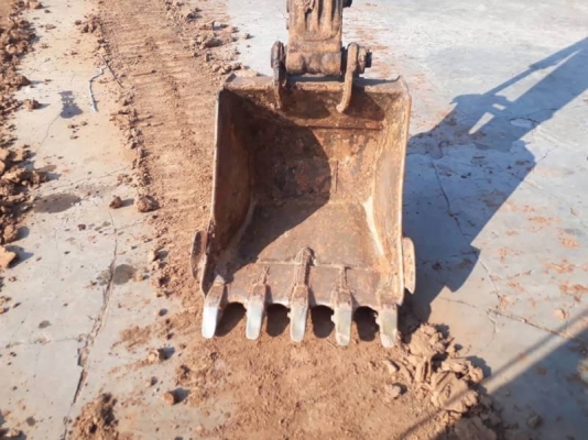 KOMATSU PC200-7 ราคา 1,190,000 บาท เครื่องดี ปั้มแรง โช่หนา เอวแน่น ไฟฟ้าครบ เอกสารเล่มทะเบียน  รถอยู่ จ.ร้อยเอ็ด  โทร&amp;ไอดีไลน์ 0610710295
