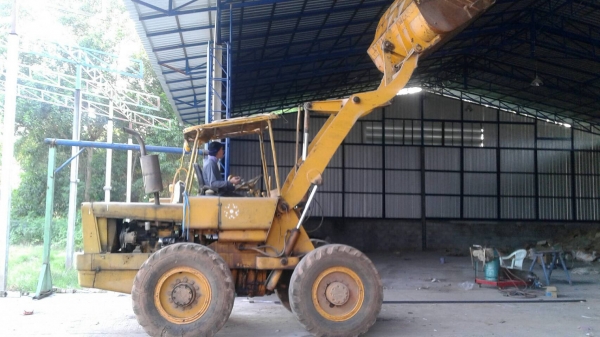 ขาย รถตัก KOMATSU JH30 สภาพพร้อมใช้งาน ต่อแขนเรียบร้อย เครื่องดี เกียร์ดี ปั้มดี ราคาคุยกันได้ครับ