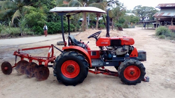 KRT140 พร้อมใช้สวยๆๆ เครื่องดี ดันหน้าพาลหลังสมบูรณ์