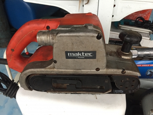 ขาย รถถังขัดกระดาษทราย MAKTEC MT940 มือสองครับ ขาย รถถังขัดกระดาษทราย MAKTEC MT940 มือสองครับ