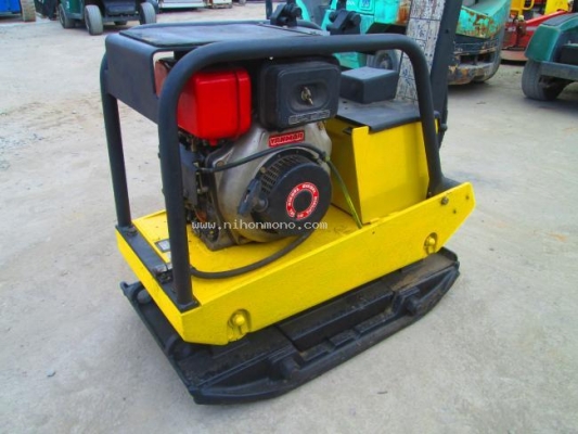 ราคาพิเศษ 73,000 บาท!! เครื่องตบดิน BOMAG BPR40/45D รหัสสินค้า : 80904309 www.nihonmono.com ราคาพิเศษ 73,000 บาท!! เครื่องตบดิน BOMAG BPR40/45D รหัสสินค้า : 80904309 www.nihonmono.com