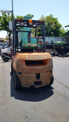 ขายรถโฟล์คลิฟท์ TOYOTA 7FG30 เครื่องเบนซินติดแก๊ส สภาพดีมากพร้อมใช้งานทันที