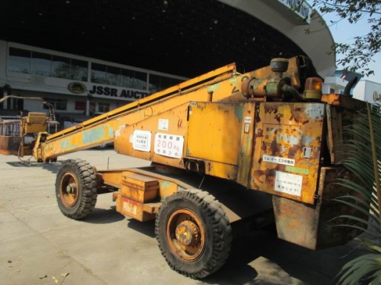 รถกระเช้า AICHI รุ่น 210