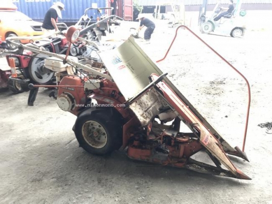 รถเกี่ยวข้าวเดินตาม KUBOTA ZE306 ราคาพิเศษ14,000 บาท รหัสสินค้า : 50101005 www.nihonmono.com