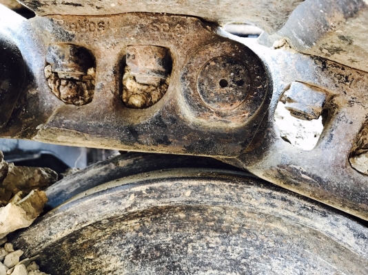 ขายโซ่พร้อมแผ่น (แผ่น60ซม.) สภาพสวย ถอดจาก KOBELCO มาครทรี ขายโซ่พร้อมแผ่น (แผ่น60ซม.) สภาพสวย ถอดจาก KOBELCO มาครทรี