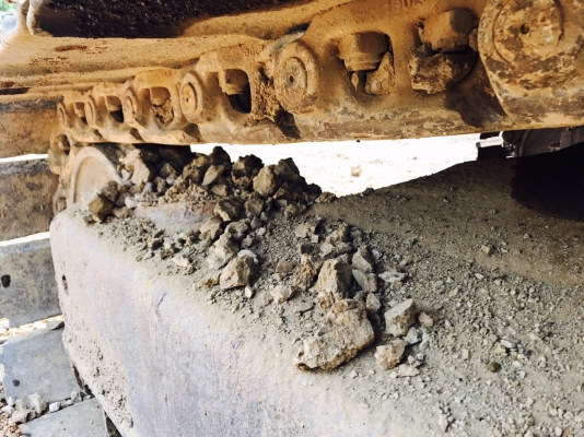 ขายโซ่พร้อมแผ่น (แผ่น60ซม.) สภาพสวย ถอดจาก KOBELCO มาครทรี ขายโซ่พร้อมแผ่น (แผ่น60ซม.) สภาพสวย ถอดจาก KOBELCO มาครทรี