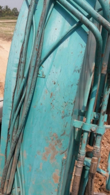 ขายรถแบ็คโฮKOBELCO 135SR MARK6 รถเต็ม เอกสารเล่มทะเบิยน อยู่อุดร สนใจ 0835601591 หรือ 0903494058