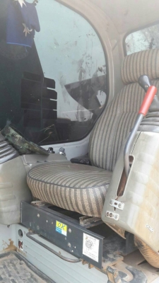 ขายรถแบ็คโฮKOBELCO 135SR MARK6 รถเต็ม เอกสารเล่มทะเบิยน อยู่อุดร สนใจ 0835601591 หรือ 0903494058