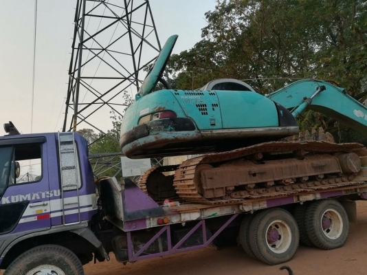 ขายด่วน รถแบคโฮKOBELCO sk200 MARK5 รถเต็มสภาพพร้อมใช้งาน แอร์ รถเดิม รถสวยสนใจ 093-5088141 หรือ 063-0403577
