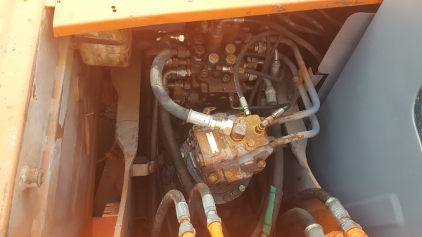 ขายรถเก่าใน รถสวย สภาพดี พร้อมใช้งาน HITACHI EX100-1 ขายรถเก่าใน รถสวย สภาพดี พร้อมใช้งาน HITACHI EX100-1