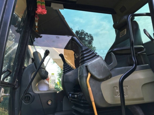 ขายด่วน แม็คโคร CAT 320D สภาพพร้อมใช้งาน เครื่องปั้มดีเยี่ยม ไฟฟ้าสมบูรณ์ โซ่ช่วงล่างสวย เฟรมสวย แอร์เย็น สภาพรถเรียบร้อยทั้งคัน เอกสารใบแจ้งจำหน่าย