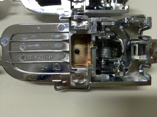 ขายมือเปิดประตูด้านในโครเมี่ยม NISSAN CUBE รุ่น Z11 ขายมือเปิดประตูด้านในโครเมี่ยม NISSAN CUBE รุ่น Z11