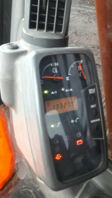 ขาย1,150,000บาท >>> Hitachi Zx200 รุ่น 1 <<< เบอร์ติดต่อ 098-7155789