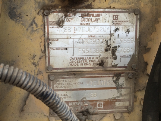 ขายรถตักหน้าขุดหลัง CAT 428-B ระบบขับเคลื่อน2 เพลา โฟร์วิน   4X4 สะภาพรถสวย พร้อมใช้ ปุ้ง  กี้ปิดเปิดได้ มีระบบใช้งานแบบรถ  โฟร์คลิปได้ด้วย ยางพร้อมใช้ มูม  หลังสไลน์ได้ เอกสารเล่มทะเบียน   ราคา.395,000 สนใจรีบจำจองเป็นเจ้าของด่วน ที่.081-3531946 ต่อ.บางน