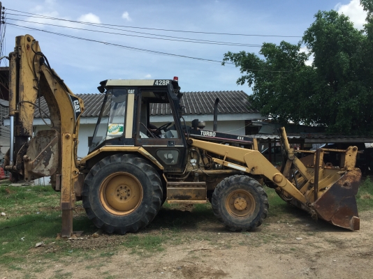 ขายรถตักหน้าขุดหลัง CAT 428-B ระบบขับเคลื่อน2 เพลา โฟร์วิน   4X4 สะภาพรถสวย พร้อมใช้ ปุ้ง  กี้ปิดเปิดได้ มีระบบใช้งานแบบรถ  โฟร์คลิปได้ด้วย ยางพร้อมใช้ มูม  หลังสไลน์ได้ เอกสารเล่มทะเบียน   ราคา.395,000 สนใจรีบจำจองเป็นเจ้าของด่วน ที่.081-3531946 ต่อ.บางน