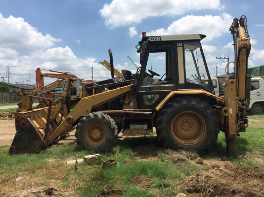 ขายรถตักหน้าขุดหลัง CAT 428-B ระบบขับเคลื่อน2 เพลา โฟร์วิน   4X4 สะภาพรถสวย พร้อมใช้ ปุ้ง  กี้ปิดเปิดได้ มีระบบใช้งานแบบรถ  โฟร์คลิปได้ด้วย ยางพร้อมใช้ มูม  หลังสไลน์ได้ เอกสารเล่มทะเบียน   ราคา.395,000 สนใจรีบจำจองเป็นเจ้าของด่วน ที่.081-3531946 ต่อ.บางน