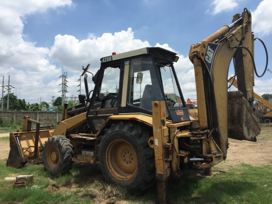 ขายรถตักหน้าขุดหลัง CAT 428-B ระบบขับเคลื่อน2 เพลา โฟร์วิน   4X4 สะภาพรถสวย พร้อมใช้ ปุ้ง  กี้ปิดเปิดได้ มีระบบใช้งานแบบรถ  โฟร์คลิปได้ด้วย ยางพร้อมใช้ มูม  หลังสไลน์ได้ เอกสารเล่มทะเบียน   ราคา.395,000 สนใจรีบจำจองเป็นเจ้าของด่วน ที่.081-3531946 ต่อ.บางน