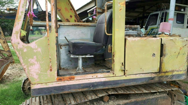ขายด่วน Komatsu  pc60/1  ขายเพียง 240000 บาท