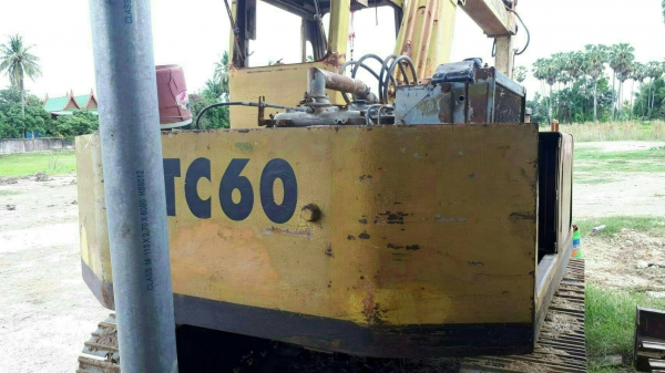 ขายด่วน Komatsu  pc60/1  ขายเพียง 240000 บาท