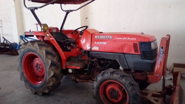 KUBOTA 4508 สวยๆๆพร้อมใช้เอกสารทะเบียนพร้อม อุปกรณ์มี 3รายการ ดันหน้า พาลหลัง โรตารี่ เล่มพร้อม KUBOTA 4508 สวยๆๆพร้อมใช้เอกสารทะเบียนพร้อม อุปกรณ์มี 3รายการ ดันหน้า พาลหลัง โรตารี่ เล่มพร้อม