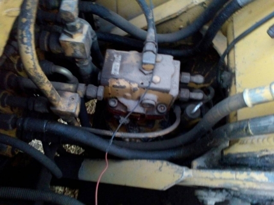 ขายด่วนรถ แบคโฮCATE70B รถสวยลอนใหม่ เครื่องดี โช๊คเต็ม ขายด่วนรถ แบคโฮCATE70B รถสวยลอนใหม่ เครื่องดี โช๊คเต็ม