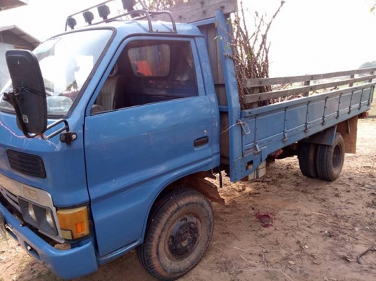 รถหกล้อksพร้อมใช้งานไม่มีทะเบียน