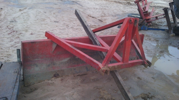 ขายตัวดันดินติดหลังรถไถ ใส่รถ30-50แรง