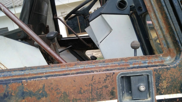 ขายด่วนรถหน้าตักหลังขุด CAT=42BB  รถสวย มีตู้แอร์ เอกสารพร้อม