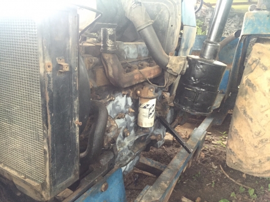 ขายรถไถเพลาเดียว FORD 6640 เครื่อง 90แรงม้า ตามสภาพ สนใจโทร 081-970-1072