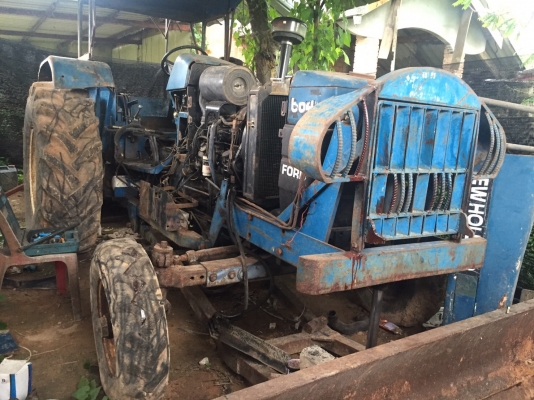 ขายรถไถเพลาเดียว FORD 6640 เครื่อง 90แรงม้า ตามสภาพ สนใจโทร 081-970-1072