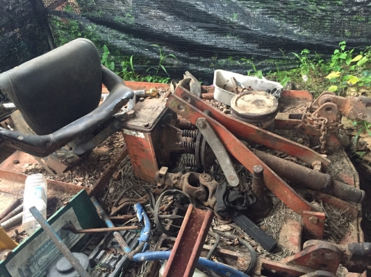 ขายรถไถเพลาเดียว FORD 6640 เครื่อง 90แรงม้า ตามสภาพ สนใจโทร 081-970-1072