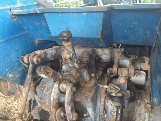 ขายรถไถเพลาเดียว FORD 6640 เครื่อง 90แรงม้า ตามสภาพ สนใจโทร 081-970-1072