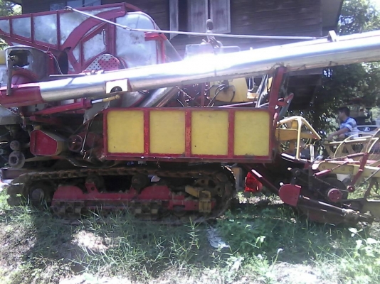 ขายรถเกียว ศักพัฒนา FG เครื่อง มิชุ  6 D 17 เทอโบ ปั้ม 23 / ตัวเดินโม่ จากโรงงาน  ราคาเบาฯฯ  285000  บาท   สอบถามทีเบอร์ วันทูคอล 098 668-3479 dtac 094 283-9369 สิทธิ์คับ