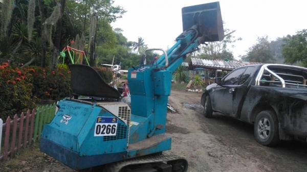 ขายรถยก/รถตักเล็ก