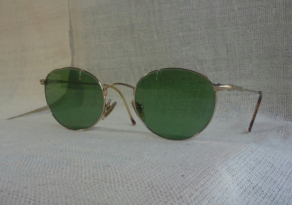 แว่นตายอดฝีมืออิตาเลียน ยุค &#039;70s &#039;หยดน้ำ จอห์น เลนนอน&#039; Vintage SAFILO Elasta handmade in Italy
