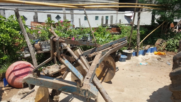 ขายรถไถ FORD 5000 เอกสารอินวอย ใบมีด 6 จาน 4 จาน ราคา 220000