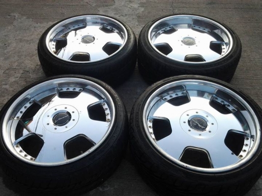 ล้อ VIP แท้ แยกชิ้น 19x8.5-9.0 / 4-5x114 off38-43 ก้านโครเมี่ยม ขอบธรรมดา มีปูด มีลอกนิดหน่อย 0850227371