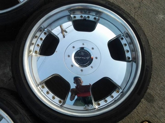 ล้อ VIP แท้ แยกชิ้น 19x8.5-9.0 / 4-5x114 off38-43 ก้านโครเมี่ยม ขอบธรรมดา มีปูด มีลอกนิดหน่อย 0850227371
