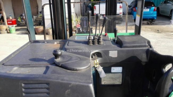 รถยกไฟฟ้ายืนขับ TOYOTA รุ่น 7FBRK10  รหัสสินค้า 81004751 ติดต่อ 081-8283376  www.nihonmono.com