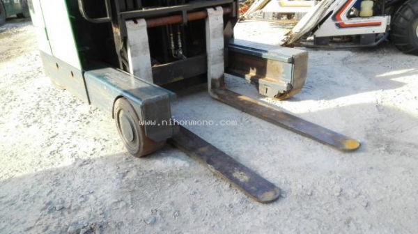 รถยกไฟฟ้ายืนขับ TOYOTA รุ่น 7FBRK10  รหัสสินค้า 81004751 ติดต่อ 081-8283376  www.nihonmono.com