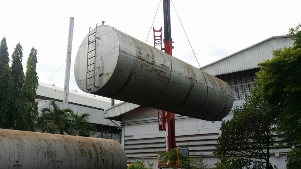 ถังน้ำมัน 70000 ลิตร สวยๆครับ มาดูได้ที่ร้านเลย เหล็กหนา คุณภาพดีใช้ยาวๆ ขาย 350000