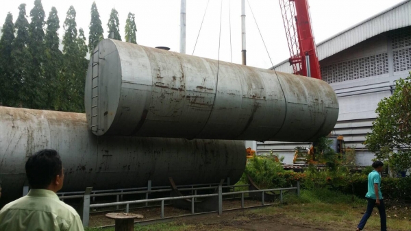 ถังน้ำมัน 70000 ลิตร สวยๆครับ มาดูได้ที่ร้านเลย เหล็กหนา คุณภาพดีใช้ยาวๆ ขาย 350000 ถังน้ำมัน 70000 ลิตร สวยๆครับ มาดูได้ที่ร้านเลย เหล็กหนา คุณภาพดีใช้ยาวๆ ขาย 350000