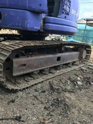 KOMATSU PC75UU-2