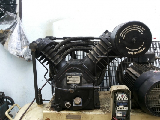 ปั้มลมIngersoll Rand10hp